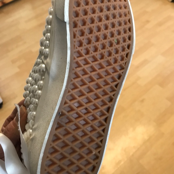 Vans Pearl with bows on back new pics update on listing - Picture 4 of 7